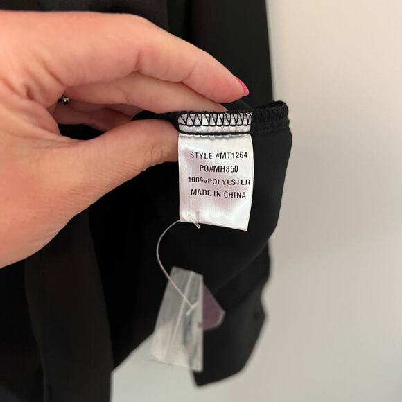 NWT Mimosa Black Button Down Blouse Size Small - Picture 3 of 4